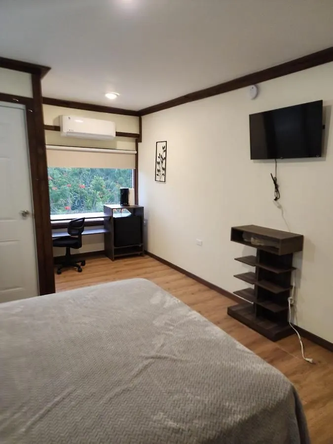 Pit Stop Hostel Aguada 0*,